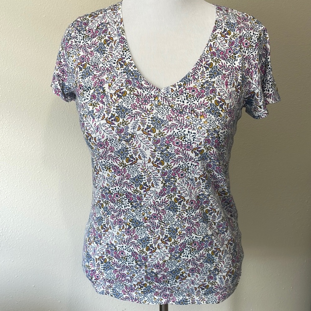 Women’s GAP Large Favorite T Floral V Neck Short Sleeve